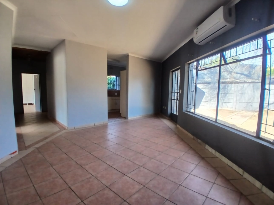 To Let Commercial Property for Rent in Rustenburg Central North West